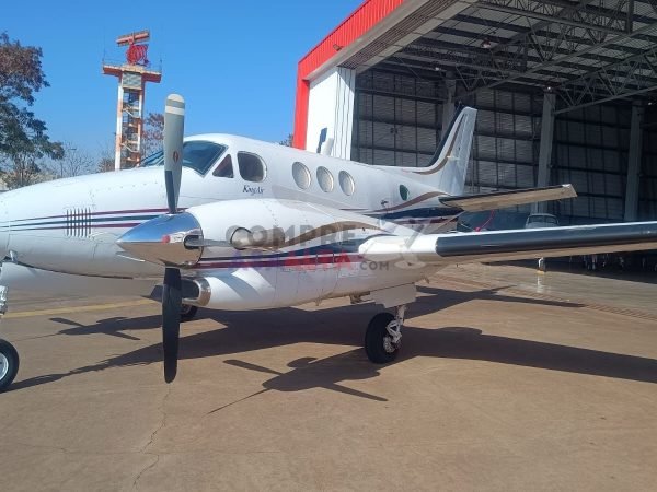 BEECHCRAFT KING AIR C90B 2002