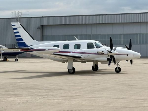 PIPER CHEYENNE II 1982