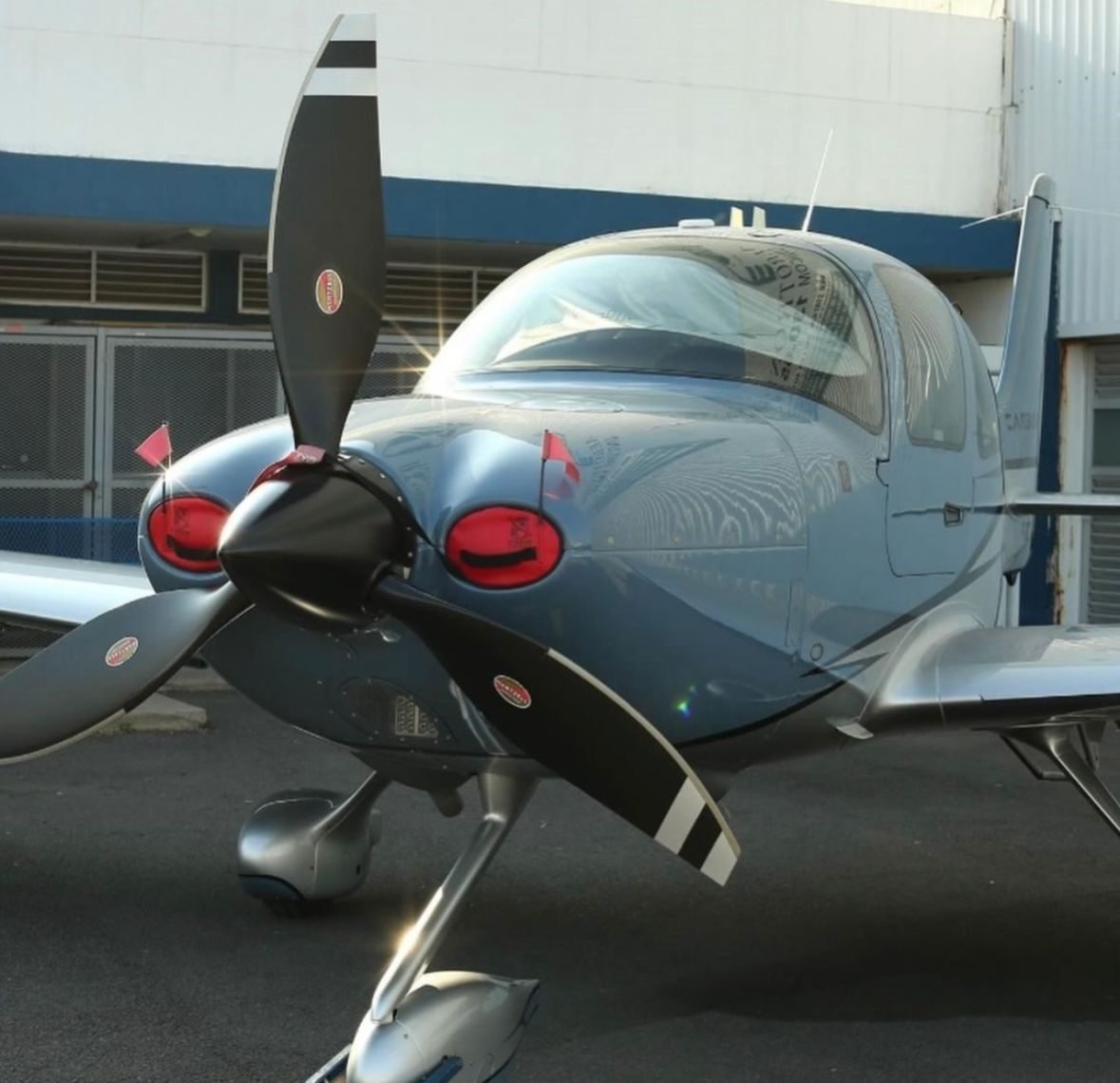 CIRRUS SR22 G6 2023