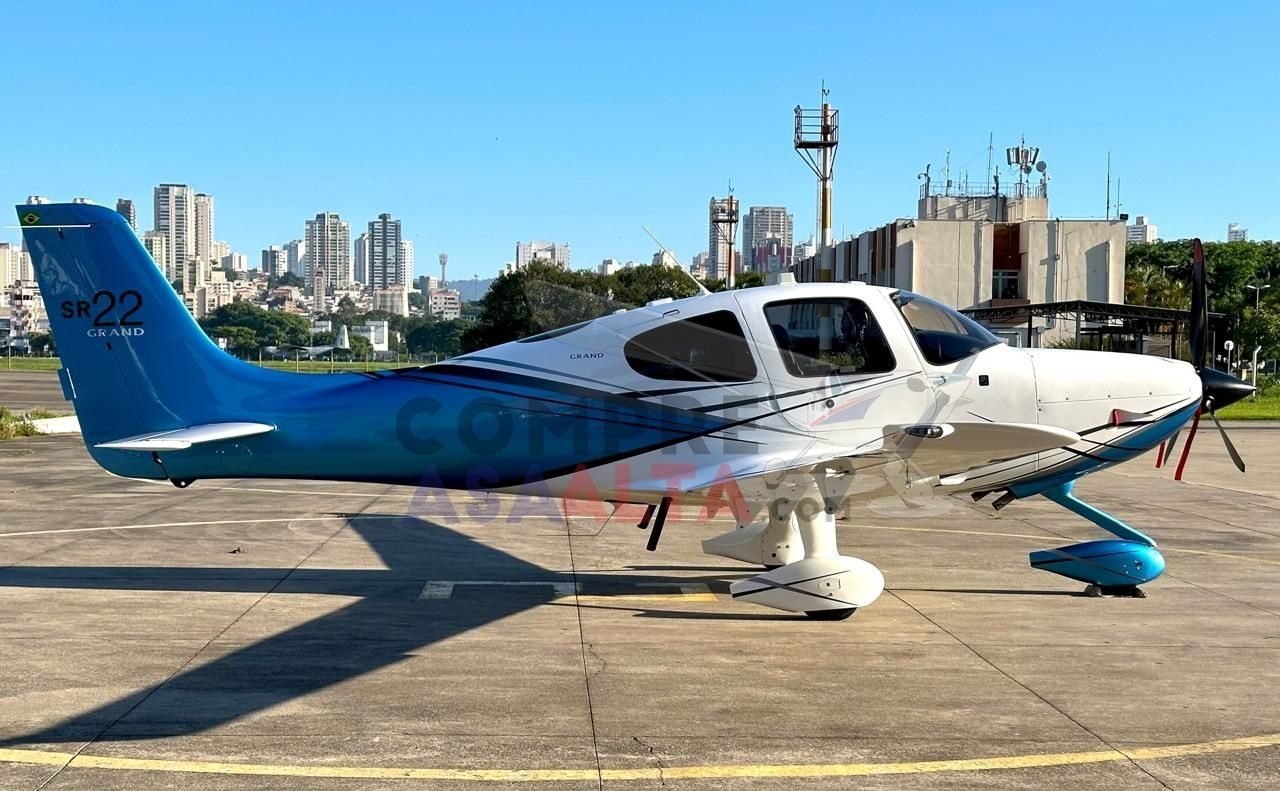 CIRRUS SR22 GRAND 2014